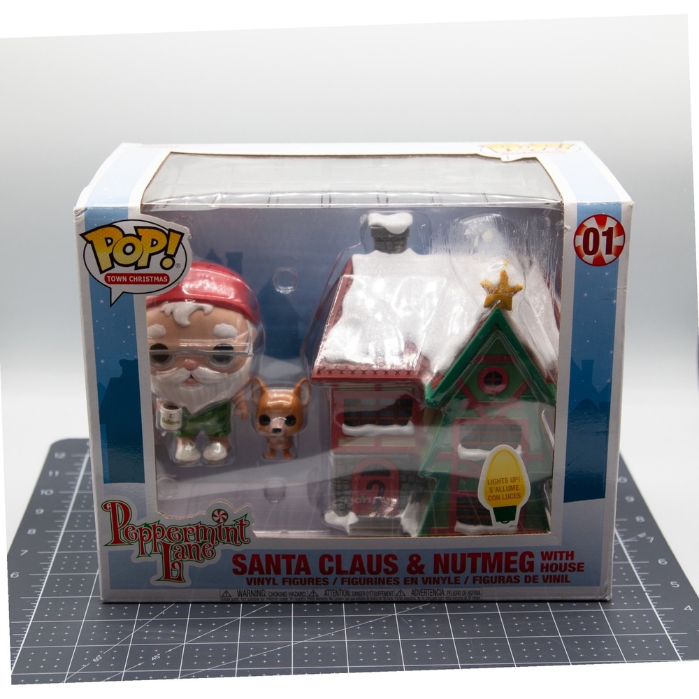 Funko Pop Town Peppermint Lane Santa Claus &‎ Nutmeg with House #01 Light Up Box